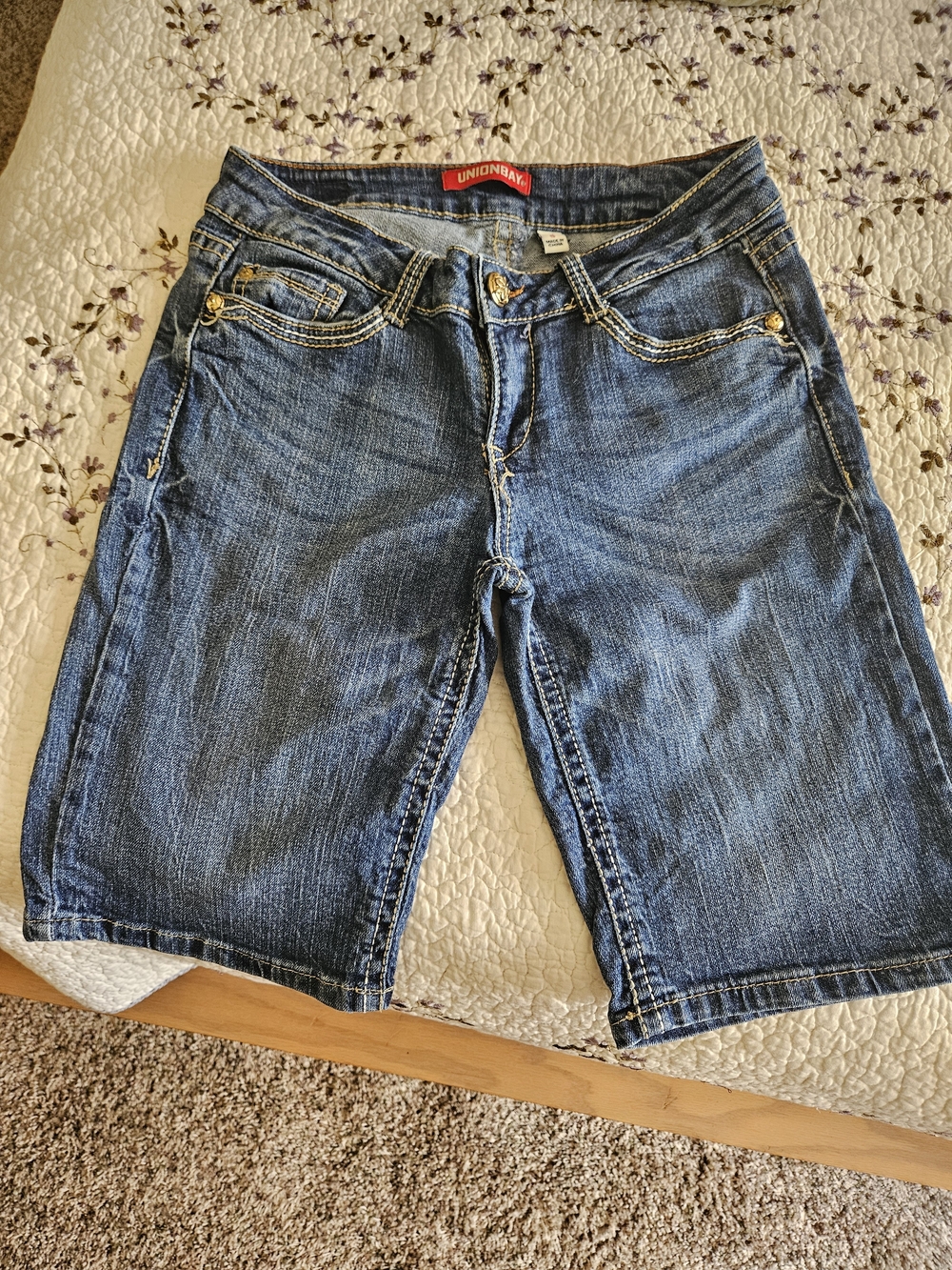 Unionbay Classic Denim Bermuda Shorts in Medium Blue